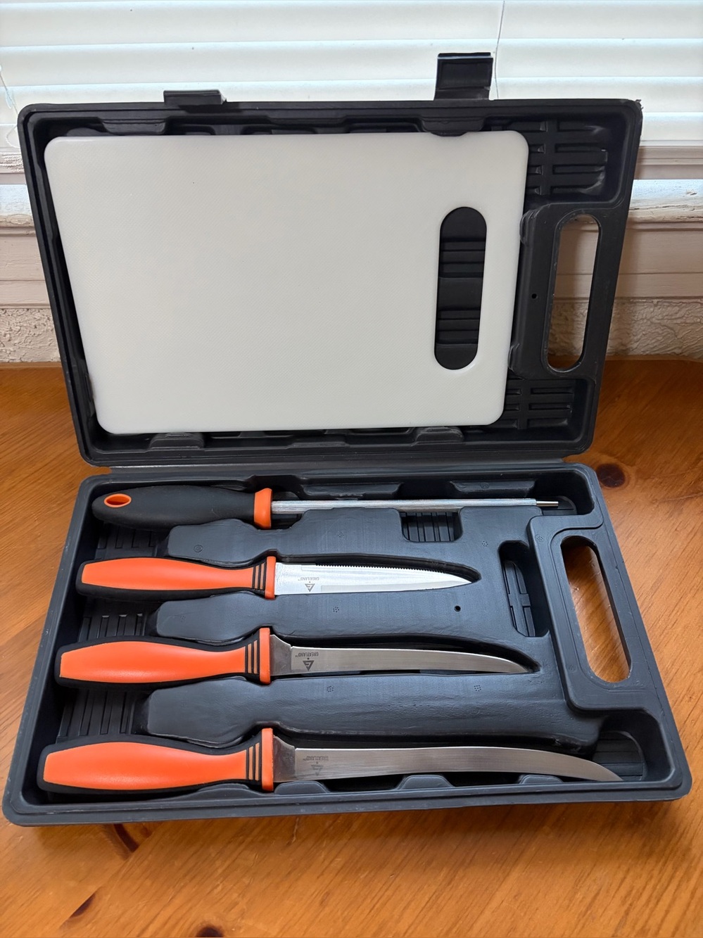 Greatland Fishing Knife Set 5-Piece Outdoor Fillet Knives Case Board